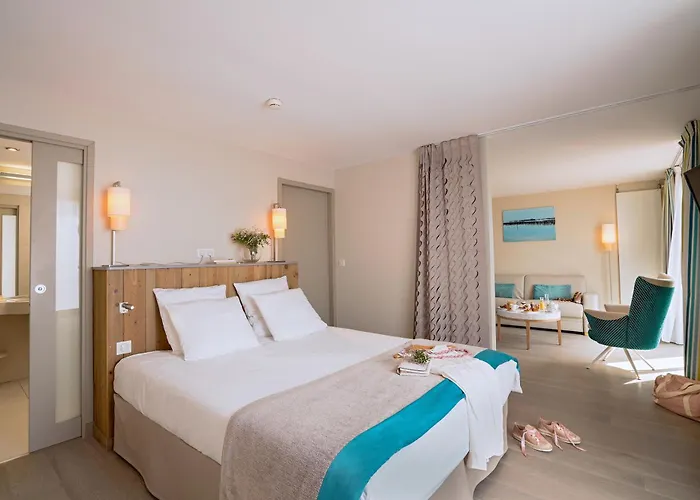 Hotel De La Baie - Thalassotherapie Previthal Donville-les-Bains