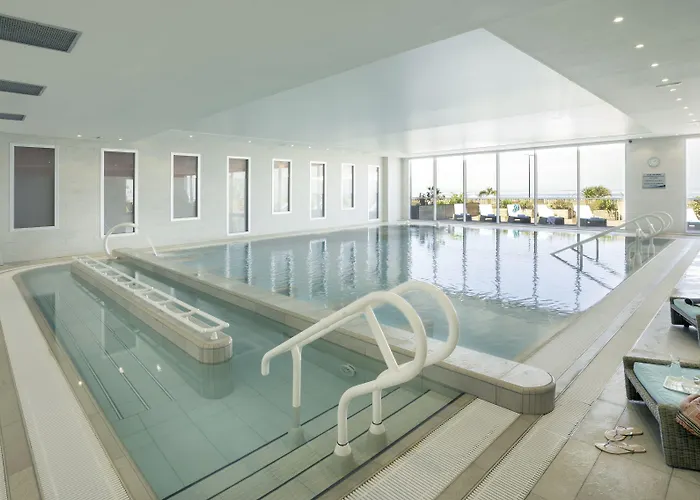 Szálloda De La Baie - Thalassotherapie Previthal