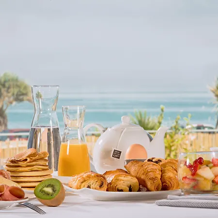 Hotel De La Baie - Thalassotherapie Previthal Отель