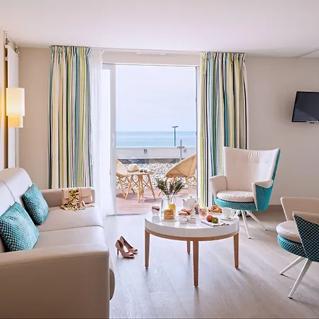 Hotel De La Baie - Thalassotherapie Previthal Отель Донвиль-ле-Бен