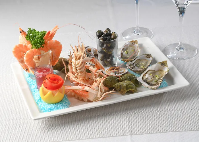 De La Baie - Thalassotherapie Previthal 호텔 4*