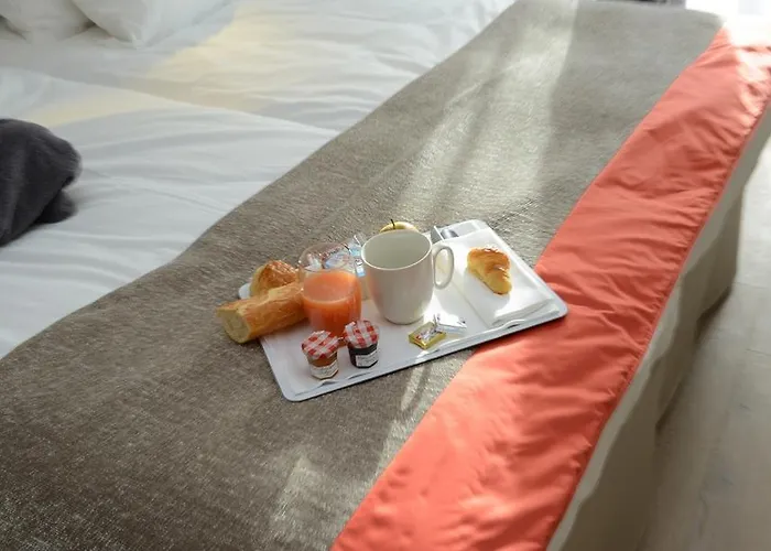 De La Baie - Thalassotherapie Previthal 호텔 4*